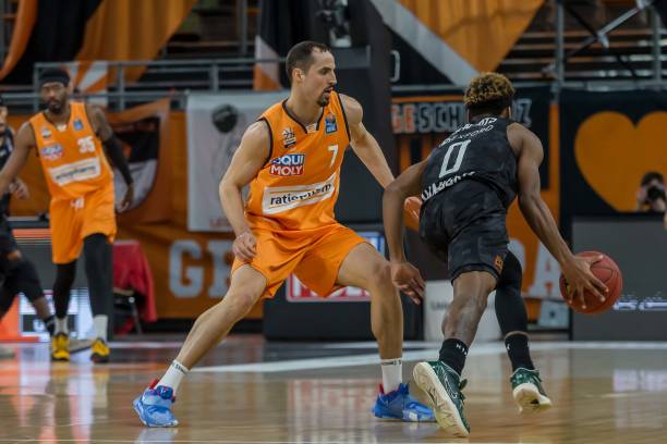 动作持续吸 动作持续吸