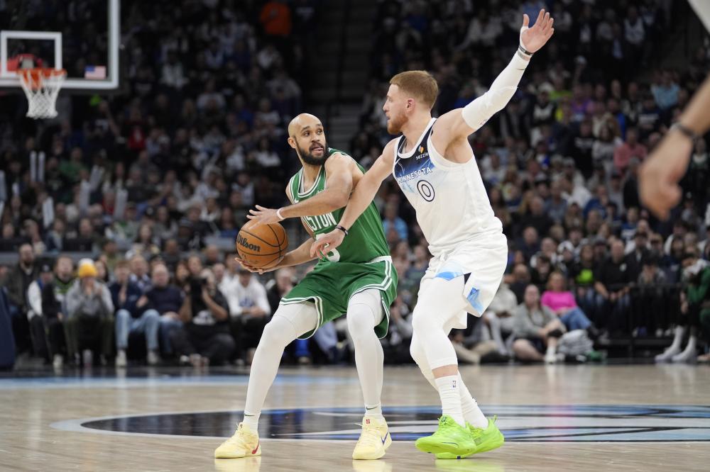 高居全队第 高居全队第